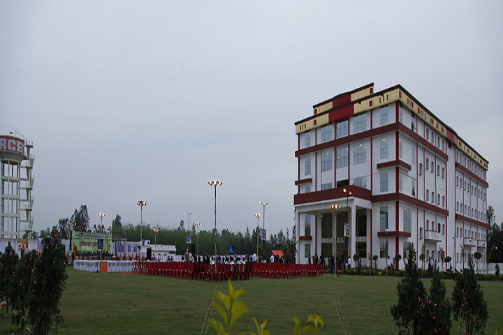 Campus-View_of_Roorkee_College_of_Engineering,_Roorkee_Campus-View.jpg